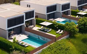 Momentum Villas